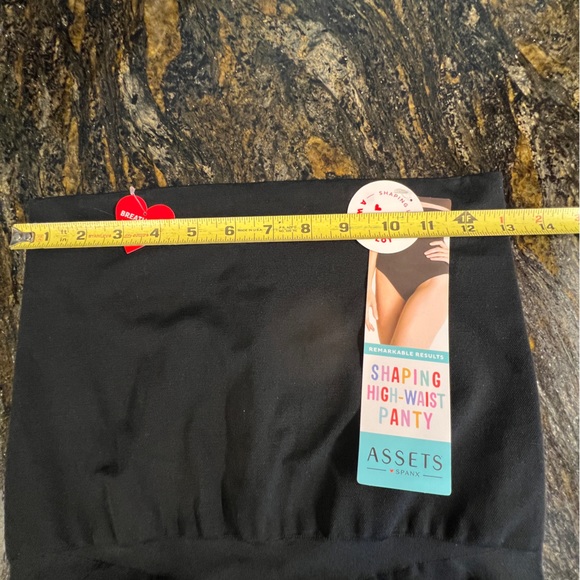 Spanx Assets shape wear. Black, XL - Picture 2 of 6